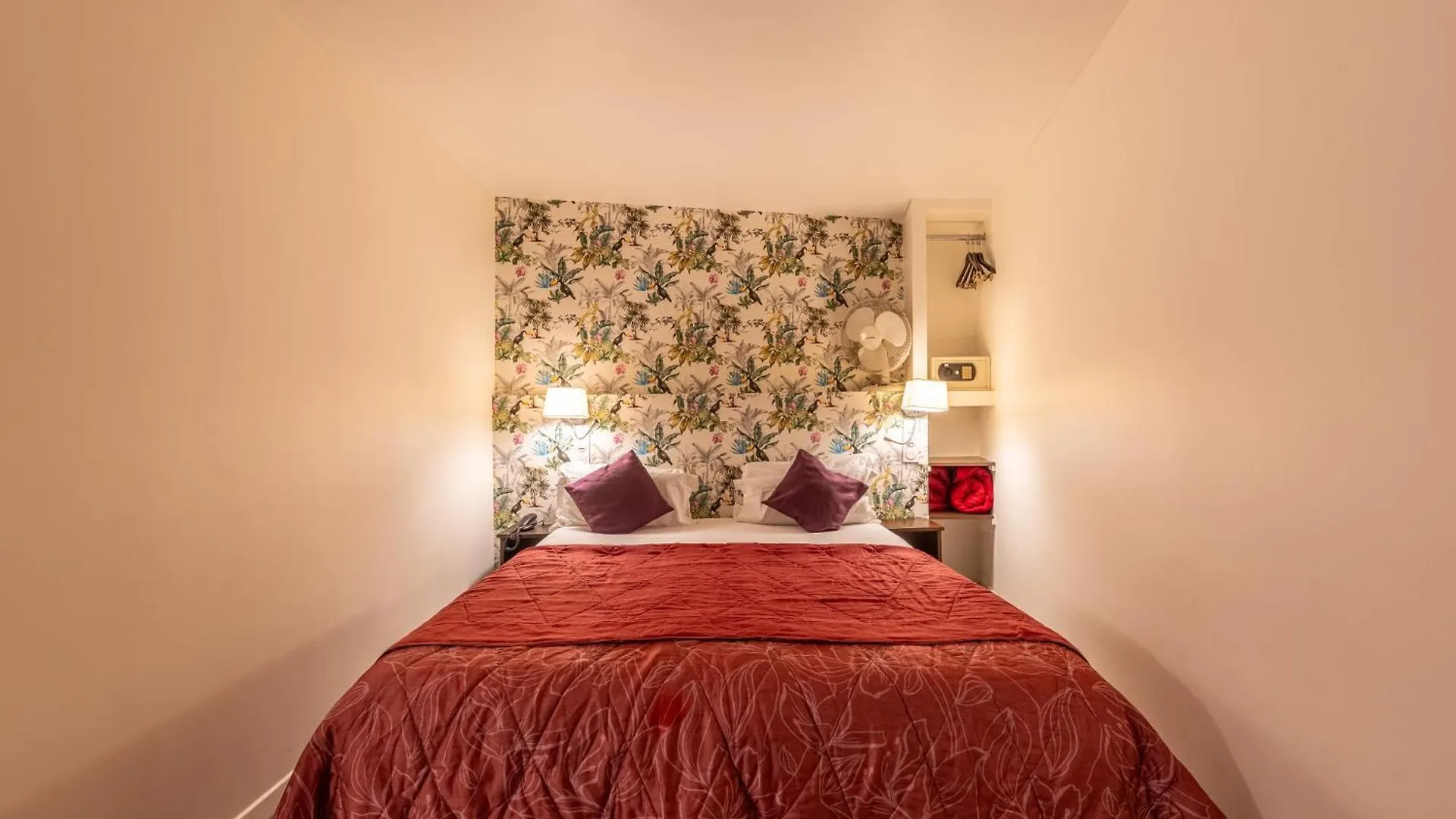Relais Bergson Отель Париж