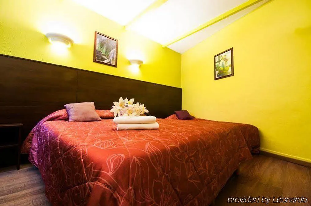 Relais Bergson Отель 2*