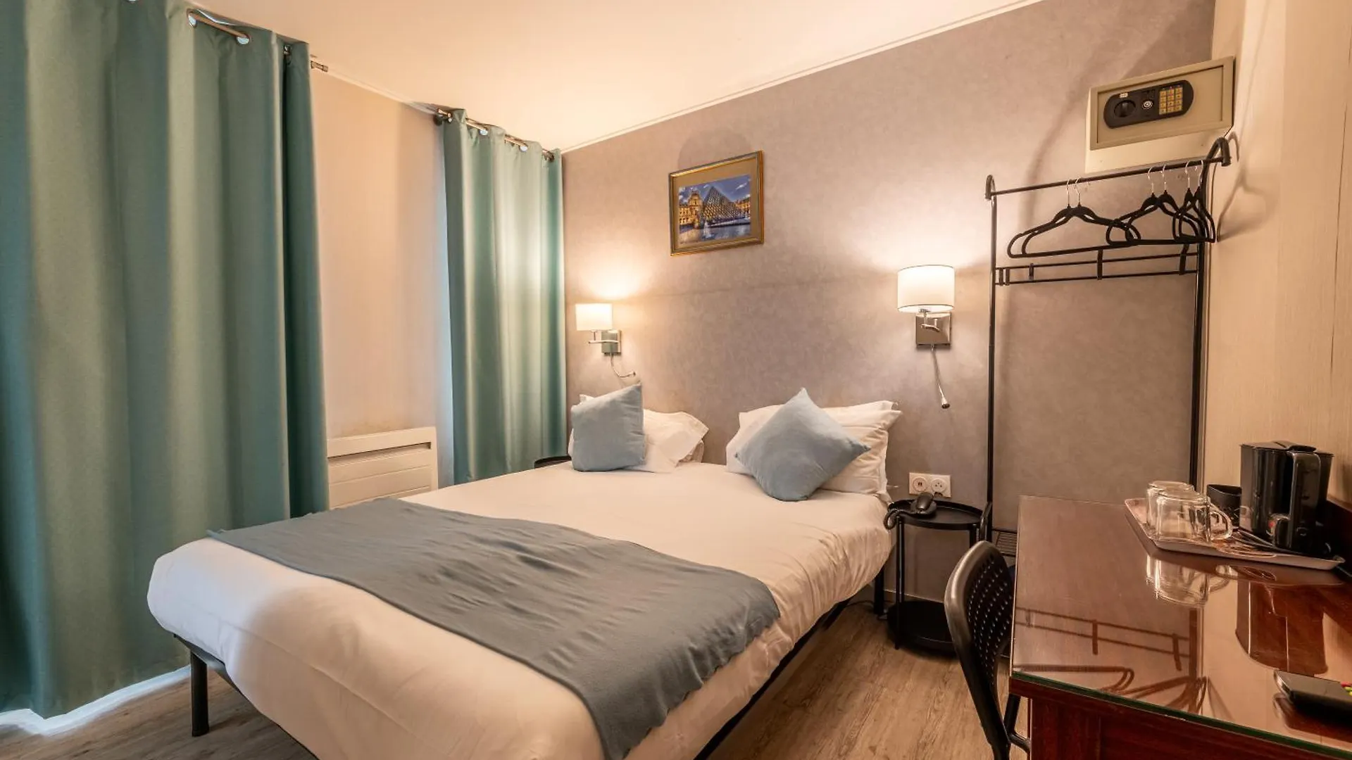 Hotel Relais Bergson Paris